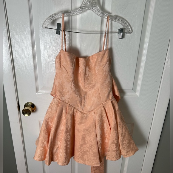 House of CB Rosalinda Peach Jacquard Mini Bow Gown S - Picture 3 of 9